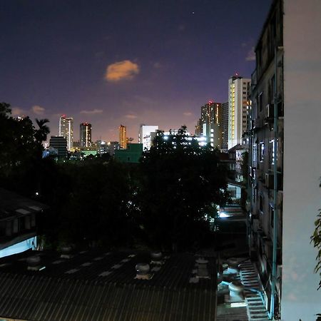 Phresh Hostel Bangkok Bagian luar foto