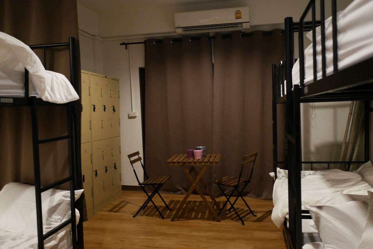 Phresh Hostel Bangkok Bagian luar foto