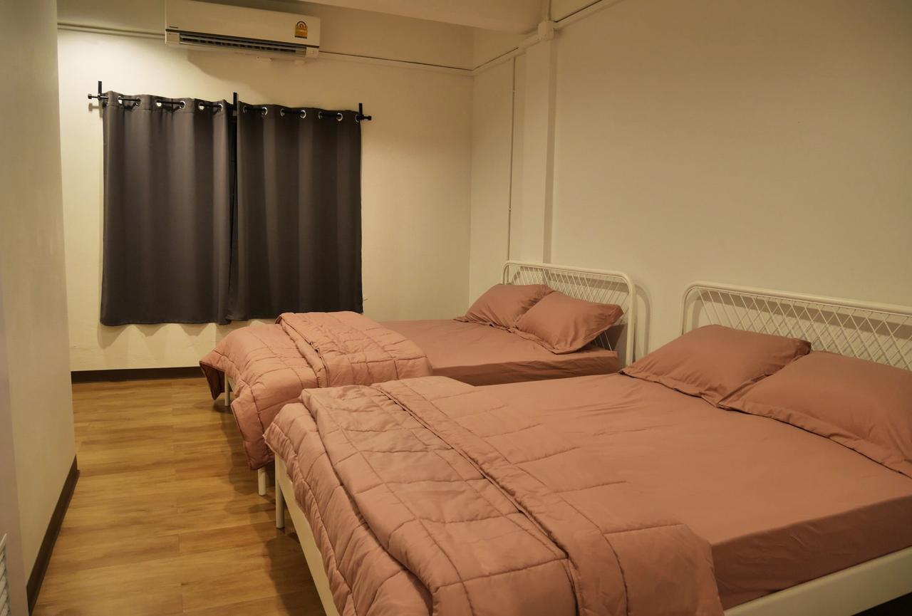 Phresh Hostel Bangkok Bagian luar foto
