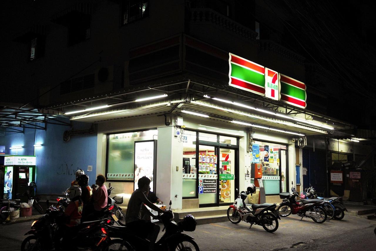 Phresh Hostel Bangkok Bagian luar foto